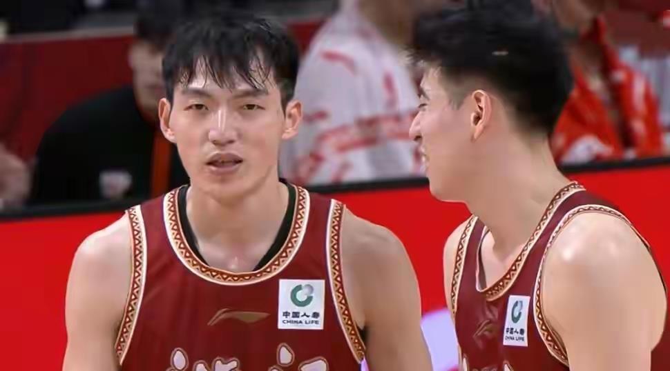 kaiyun-赛前欧篮联传出新动向,浙江稠州更衣室发声,管理层表态——气氛紧张,赛程密集仍需轮换的简单介绍